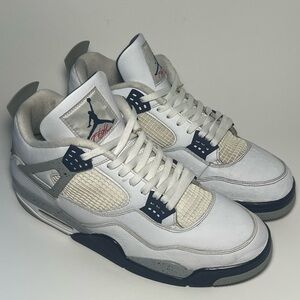 Jordan 4 Midnight Navy Size 13